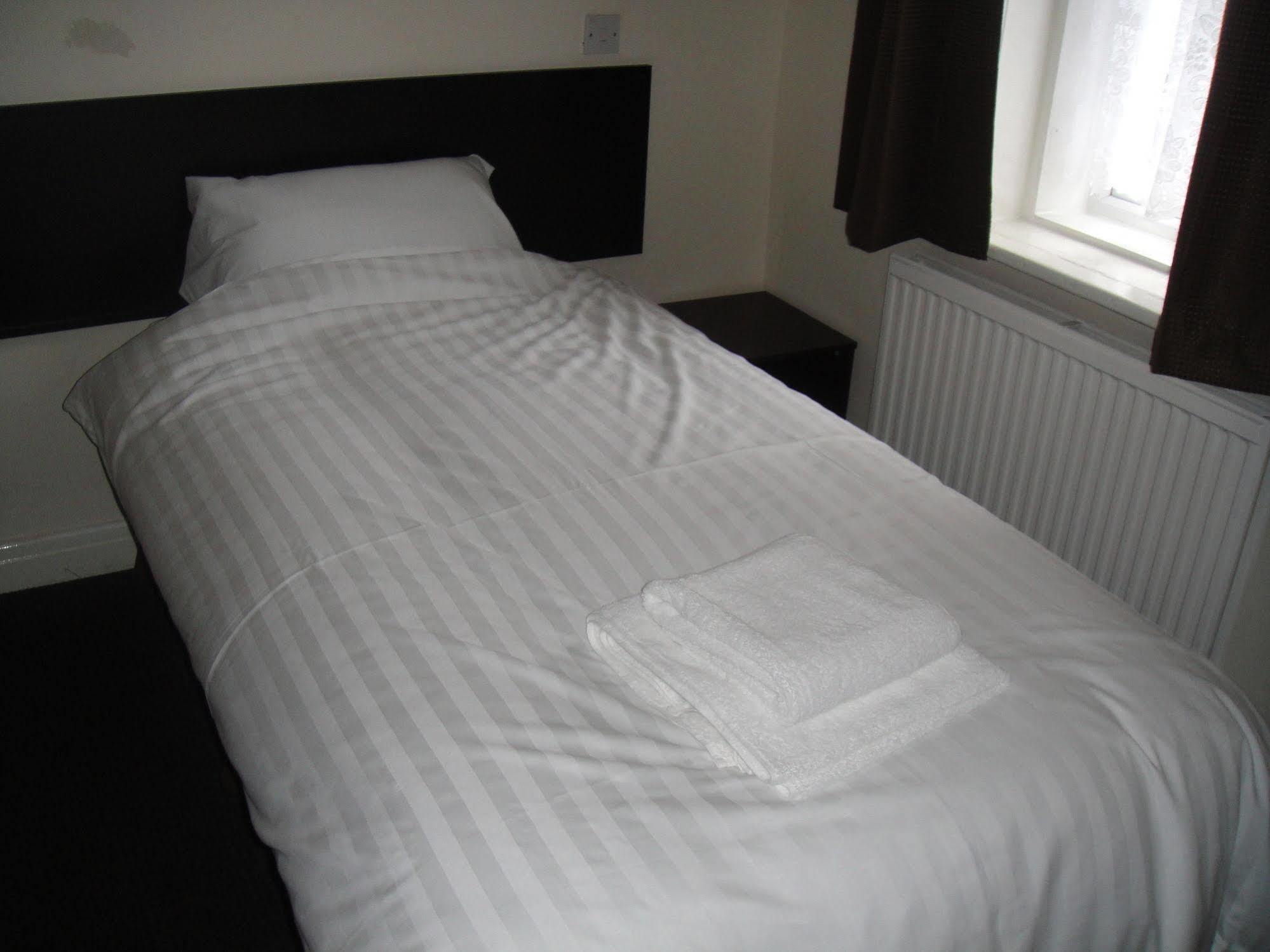 Mount Guest House Denton  Buitenkant foto